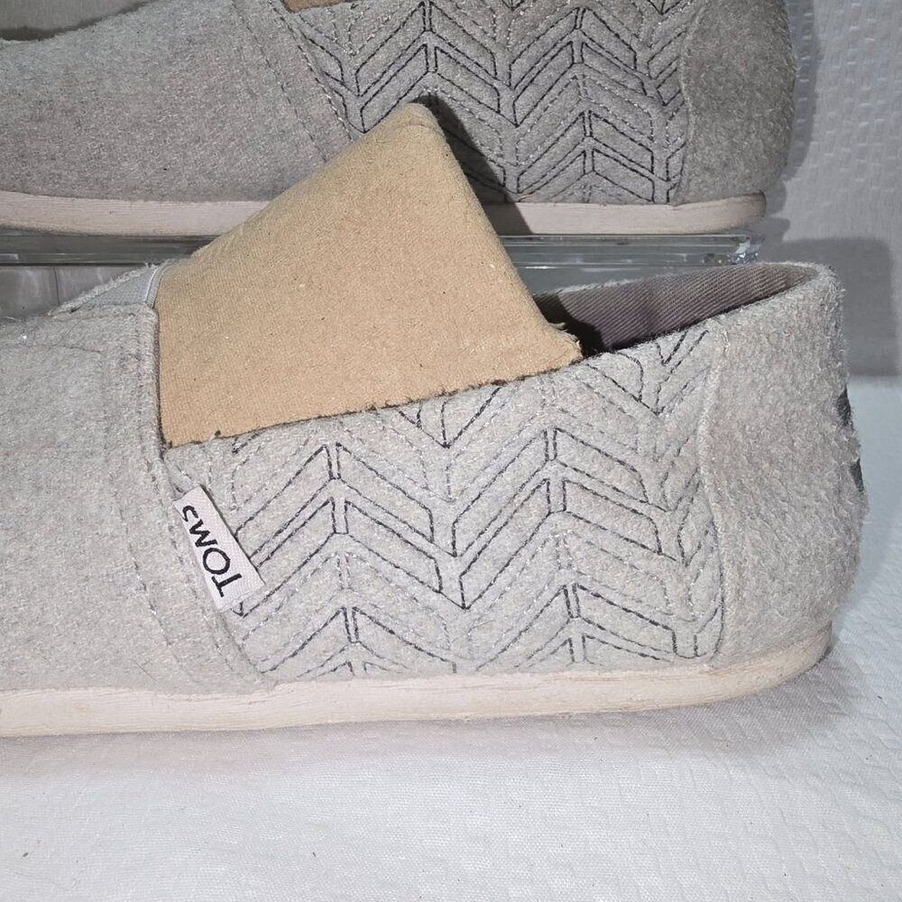TOMS ALPARGATA SLIP ON SHOES GRAY HERRINGBONE DESIGN WOMENS SIZE 7 EUC - Picture 4 of 8